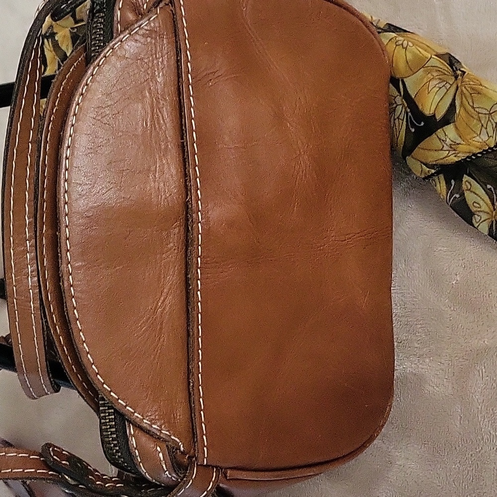 Patricia Nash Chania Crossbody Bag - Picture 4 of 10